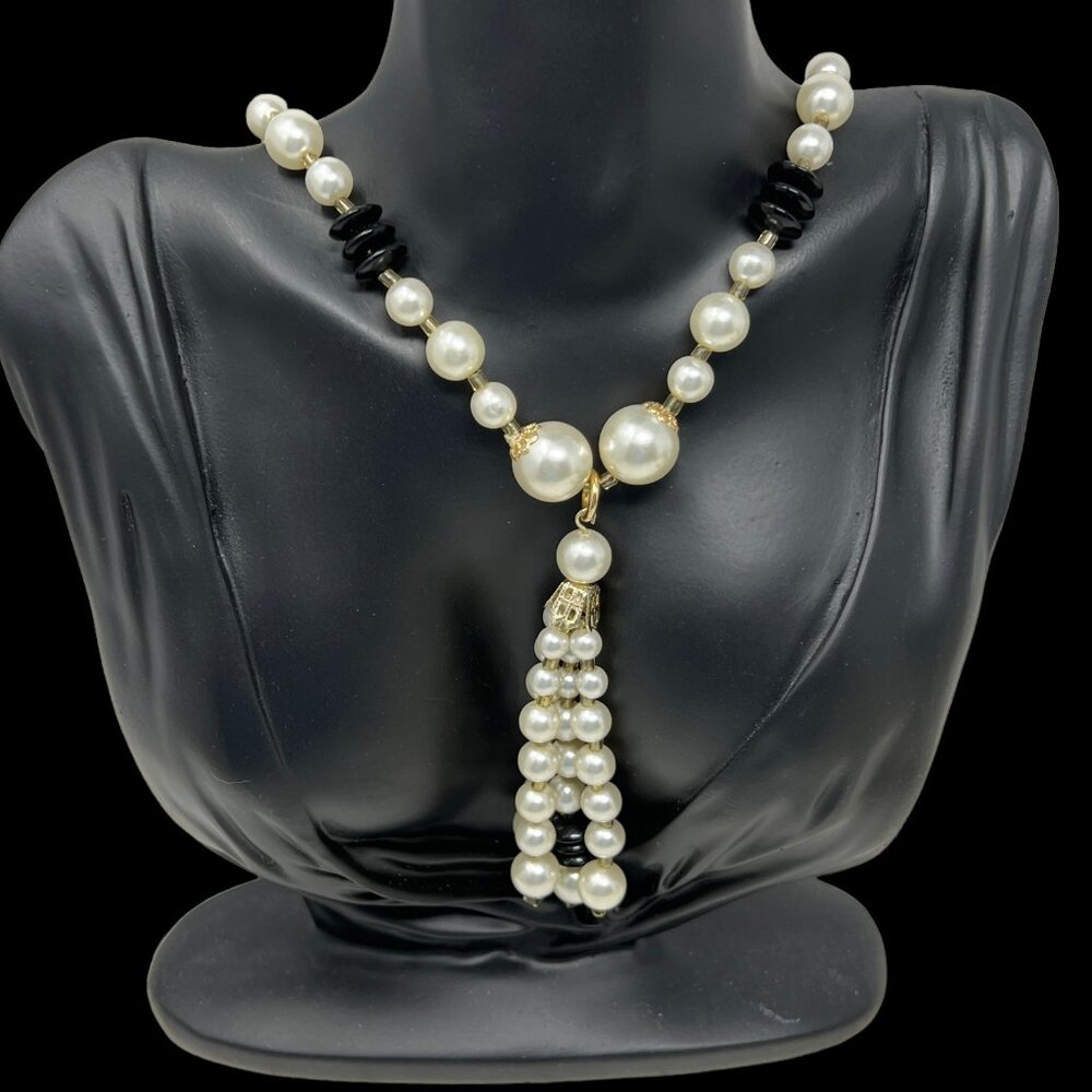 Vintage Necklace Faux Pearl Tassel with‎ Black Beads Gold Tone Caps